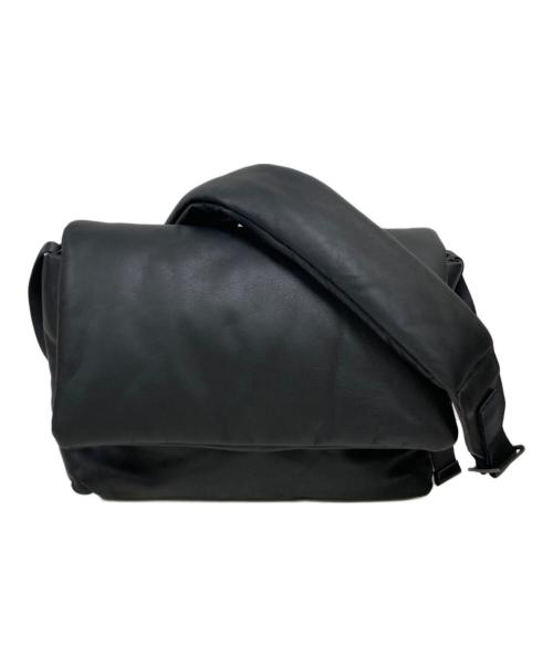 Y's（ワイズ）Y's (ワイズ) パデッドカウレザーショルダーバッグ ブラックの古着・服飾アイテム