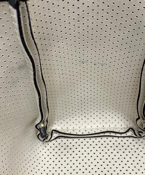 STATE OF ESCAPE（ステイトオブエスケープ）STATE OF ESCAPE (ステイトオブエスケープ) トートバッグ ホワイトの古着・服飾アイテム