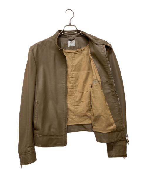 EMMETI（エンメティ）EMMETI (エンメティ) JURIラムレザーシングルライダースジャケット ベージュ サイズ:48の古着・服飾アイテム