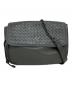 BOTTEGA VENETA（ボッテガベネタ）の古着「イントレチャートレザーショルダーバッグ」｜グレー