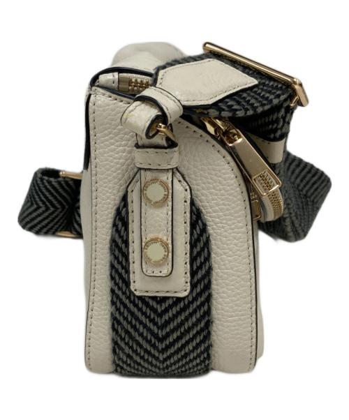 MARC JACOBS（マークジェイコブス）MARC JACOBS (マークジェイコブス) ショルダーバッグ アイボリーの古着・服飾アイテム
