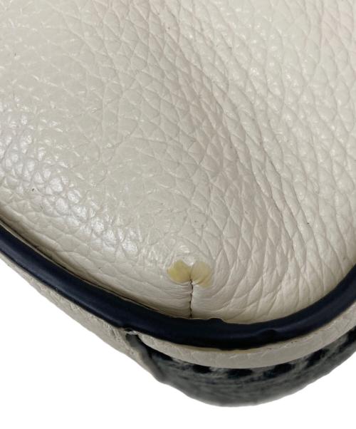 MARC JACOBS（マークジェイコブス）MARC JACOBS (マークジェイコブス) ショルダーバッグ アイボリーの古着・服飾アイテム