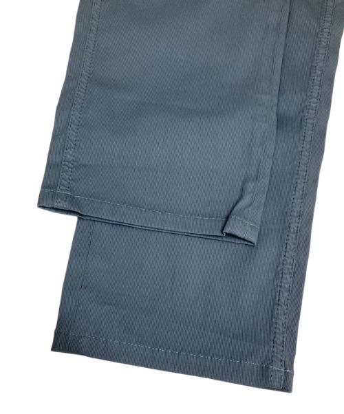 PT TORINO（ピーティートリノ）PT TORINO (ピーティートリノ) TOMORROW LAND (トゥモローランド) GRUNGE カラーデニム グレー サイズ:SIZE34 未使用品の古着・服飾アイテム