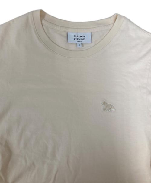 maison kitsune（メゾンキツネ）MAISON KITSUNE (メゾンキツネ) ベイビーファックスパッチレギュラーTEE ベージュ サイズ:XSの古着・服飾アイテム