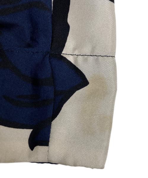 'S Max Mara（エスマックスマーラ）'S Max Mara (エスマックスマーラ) 総柄シルクワンピース ネイビー サイズ:SIZE 38の古着・服飾アイテム
