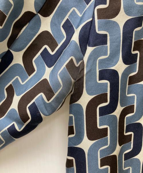 'S Max Mara（エスマックスマーラ）'S Max Mara (エスマックスマーラ) 総柄シルクボウタイブラウス ブルー サイズ:38の古着・服飾アイテム
