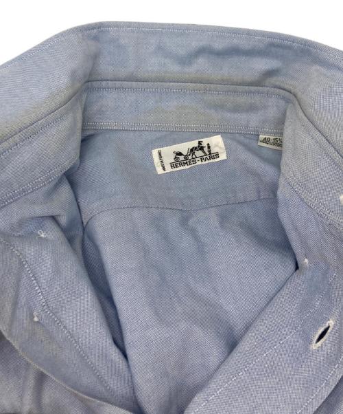 HERMES（エルメス）HERMES (エルメス) セリエボタンエンブレム刺繍シャツ ブルー サイズ:40-15 3/4の古着・服飾アイテム