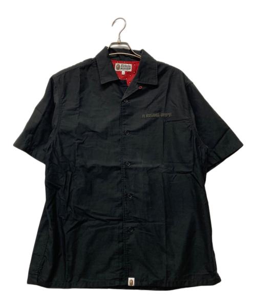 A BATHING APE（アベイシングエイプ）A BATHING APE (ア ベイシング エイプ) 刺繍オープンカラーシャツ ブラック サイズ:SIZE XLの古着・服飾アイテム