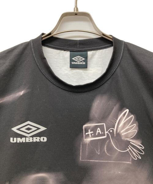 UMBRO（アンブロ）UMBRO (アンブロ) TIGRAN AVETISYAN (ティグラン アヴェティスヤン) ELIMINATOR (エリミネイター) THE PROOF T-SHIRT ブラック サイズ:Lの古着・服飾アイテム