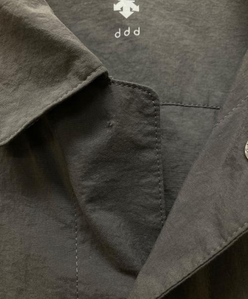 DESCENTE（デサント）DESCENTE (デサント) UTILITYSHIRTSDESCENTE グレー サイズ:Ｍの古着・服飾アイテム