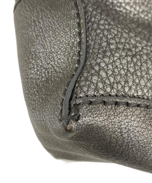 HIROFU（ヒロフ）HIROFU (ヒロフ) 2WAYバッグ シルバーの古着・服飾アイテム