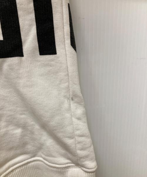 MM6 Maison Margiela（エムエムシックスメゾンマルジェラ）MM6 Maison Margiela (エムエムシックスメゾンマルジェラ) ロゴクルーネックスウェット ホワイト サイズ:XSの古着・服飾アイテム