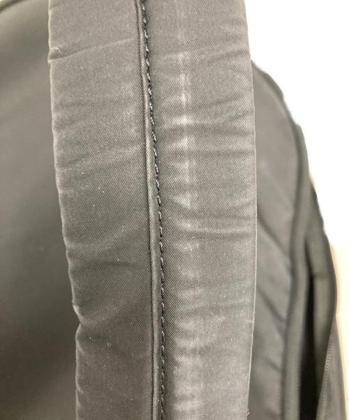 PLEATS PLEASE（プリーツプリーズ）PLEATS PLEASE (プリーツプリーズ) プリーツバックパック ブラックの古着・服飾アイテム