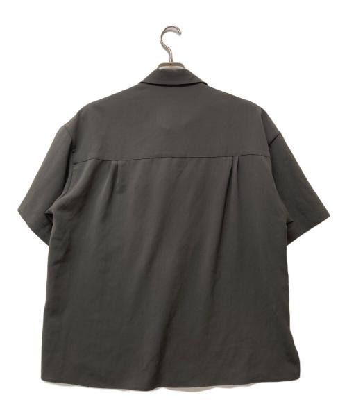 CULLNI（クルニ）CULLNI (クルニ) Front Zip Layered Short Sleeve Shirt グレー サイズ:1の古着・服飾アイテム