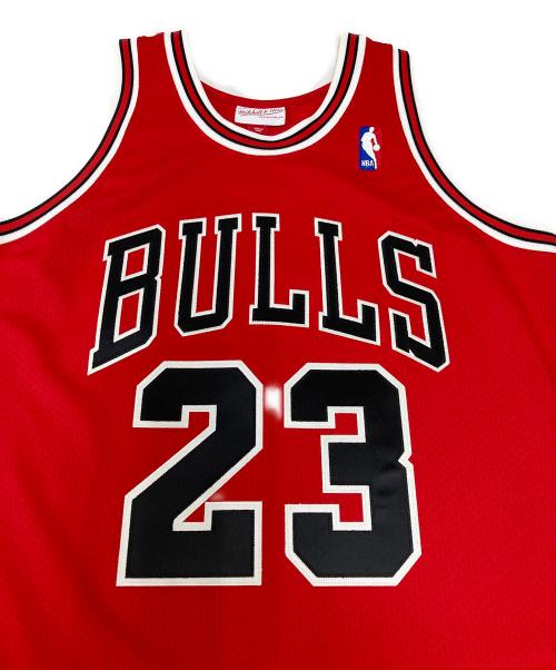 MITCHELL & NESS（ミッチェルアンドネス）MITCHELL & NESS (ミッチェルアンドネス) Michael Jordan 97-98 Chicago Bulls 23 Jersey レッド サイズ:Mの古着・服飾アイテム