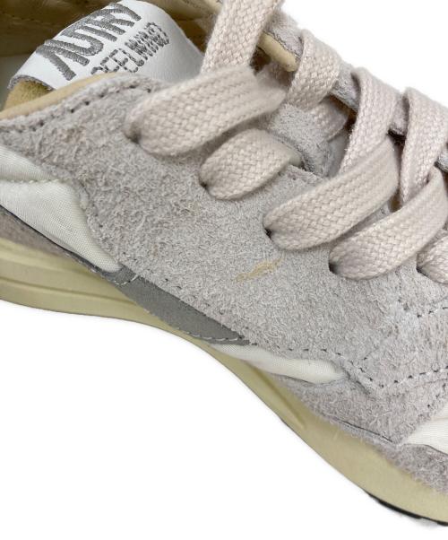 AUTRY（オートリ―）AUTRY (オートリ―) REELWIND スニーカー ベージュ サイズ:KD36の古着・服飾アイテム