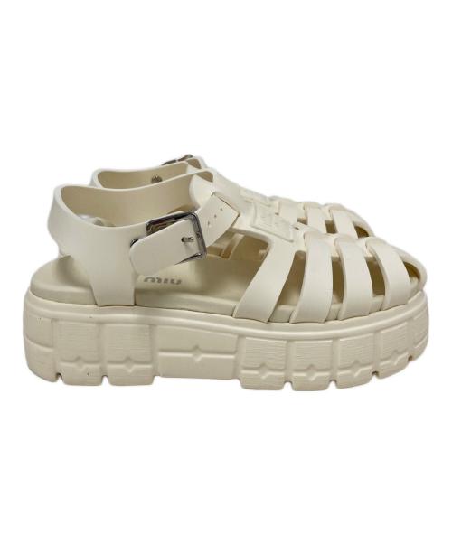 MIU MIU（ミュウミュウ）MIU MIU (ミュウミュウ) EVA ロゴ フィッシャーマンサンダル ホワイト サイズ:36の古着・服飾アイテム