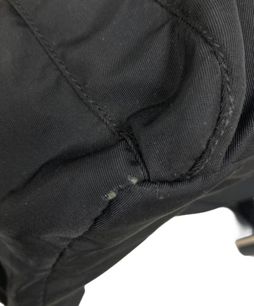 PRADA（プラダ）PRADA (プラダ) トライアングルプレートバックパック ブラックの古着・服飾アイテム