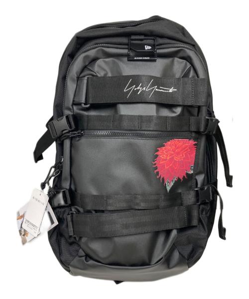 YOHJI YAMAMOTO（ヨウジヤマモト）YOHJI YAMAMOTO (ヨウジヤマモト) New Era (ニューエラ) RED LOGO BAGPACK ブラック 未使用品の古着・服飾アイテム