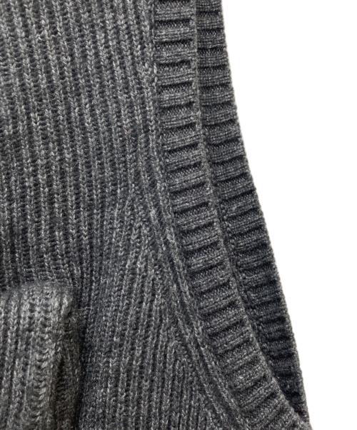 meanswhile（ミーンズワイル）meanswhile (ミーンズワイル) Body Armor Knit Vest グレー サイズ:2の古着・服飾アイテム