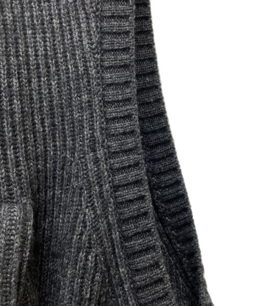 meanswhile（ミーンズワイル）meanswhile (ミーンズワイル) Body Armor Knit Vest グレー サイズ:3の古着・服飾アイテム