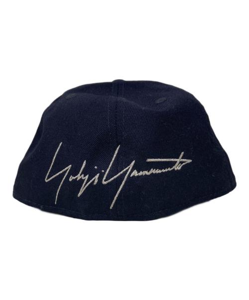 YOHJI YAMAMOTO（ヨウジヤマモト）YOHJI YAMAMOTO (ヨウジヤマモト) New Era (ニューエラ) 59FIFTY ウールキャップ ネイビー サイズ:61.5cmの古着・服飾アイテム