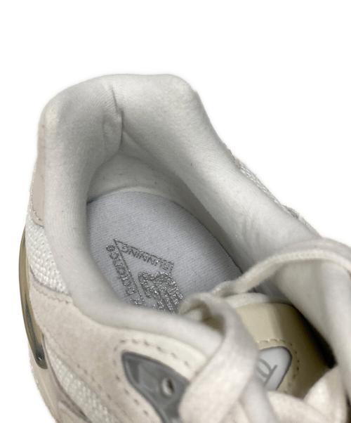 NEW BALANCE（ニューバランス）NEW BALANCE (ニューバランス) 9060 ホワイト サイズ:USM7の古着・服飾アイテム