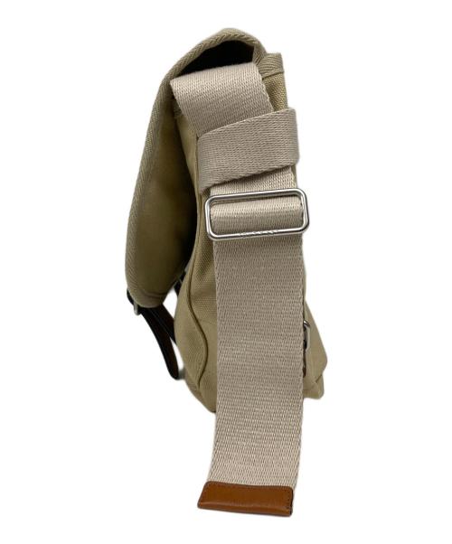 TOUT Y EST（トゥティエ）TOUT Y EST (トゥティエ) SAC BOUT SMALL ベージュの古着・服飾アイテム