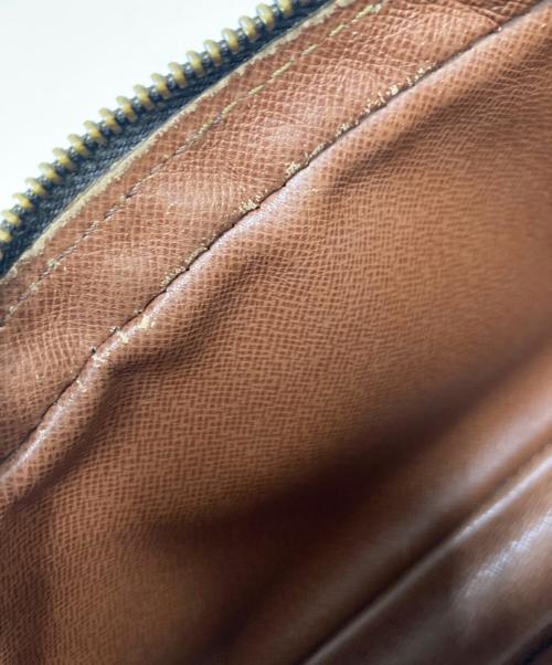 LOUIS VUITTON（ルイ ヴィトン）LOUIS VUITTON (ルイ ヴィトン) ショルダーポーチ ブラウンの古着・服飾アイテム