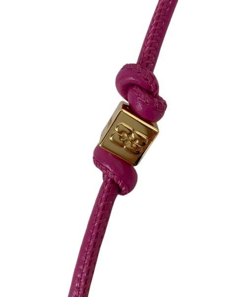 GANNI（ガニー）Ganni (ガニー) Bou Wallet On Strap ピンクの古着・服飾アイテム