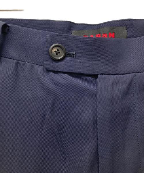 CABAN（キャバン）CABaN (キャバン) レーヨンシルクツイル 2タックワイドテーパードパンツ/25SS ネイビー サイズ:Lの古着・服飾アイテム
