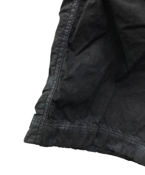 STONE ISLAND（ストーンアイランド）STONE ISLAND (ストーンアイランド) ガーメントダイ ストレッチコットン バミューダショートパンツ/K1S15L100009 S0003 ブラック サイズ:31の古着・服飾アイテム