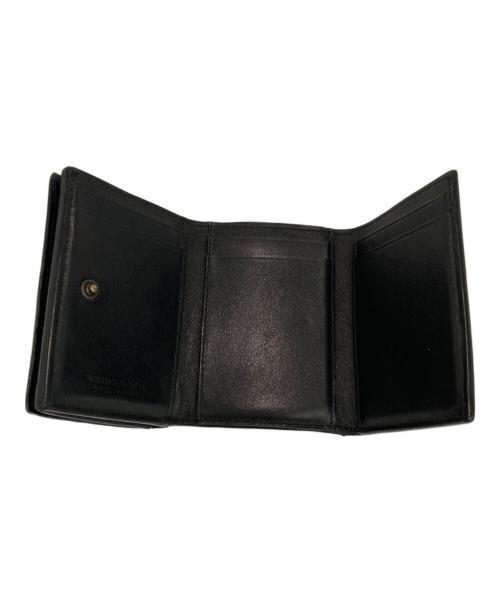 BOTTEGA VENETA（ボッテガベネタ）BOTTEGA VENETA (ボッテガベネタ) 3つ折りイントレチャートコンパクトウォレット ブラックの古着・服飾アイテム