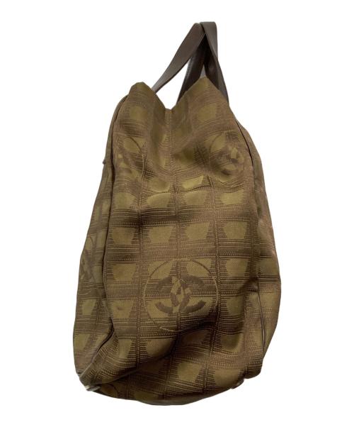 CHANEL（シャネル）CHANEL (シャネル) トラベルラインナイロントートバッグ グリーンの古着・服飾アイテム