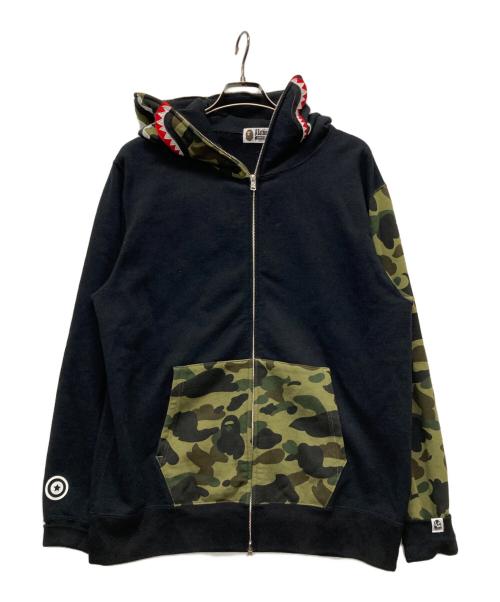 A BATHING APE（ア ベイシング エイプ）A BATHING APE (ア ベイシング エイプ) シャークカモジップパーカー ブラック サイズ:XLの古着・服飾アイテム
