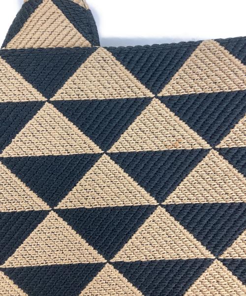PRADA（プラダ）PRADA (プラダ) Symbole Embroidered Tote Bag ベージュ×ブラックの古着・服飾アイテム