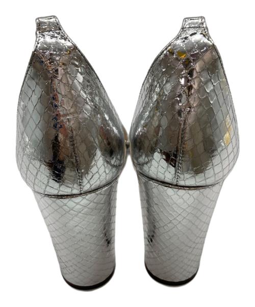 JIMMY CHOO（ジミーチュウ）JIMMY CHOO (ジミーチュウ) ニーナ 100 エンボスレザーサンダル シルバー サイズ:24.5cmの古着・服飾アイテム