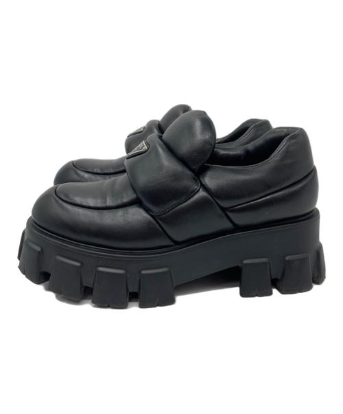PRADA（プラダ）PRADA (プラダ) ロゴプレート パテッド ローファー ブラック サイズ:271/2の古着・服飾アイテム