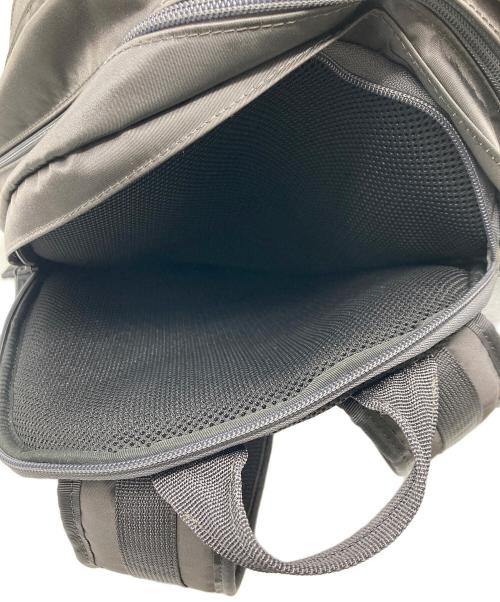 POTR（ピー・オー・ティー・アール）POTR (ピー・オー・ティー・アール) ライド デイパック/997-26857 グレーの古着・服飾アイテム