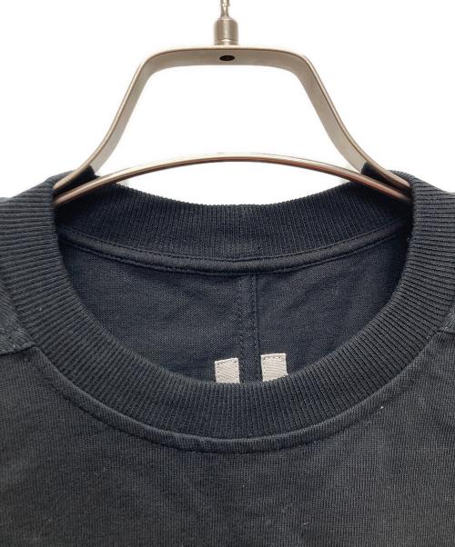 RICK OWENS（リックオウエンス）RICK OWENS (リックオウエンス) EMBROIDERED CREWNECK/RR19S2210-BAEM4 ブラック サイズ:Ｓの古着・服飾アイテム