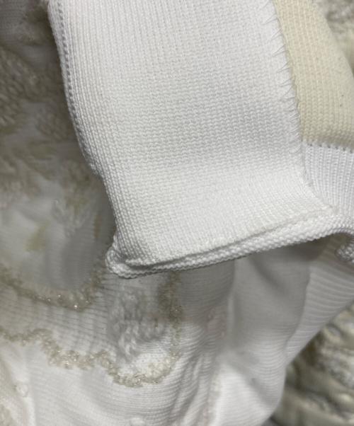 TAO COMME des GARCONS（タオ コムデギャルソン）TAO COMME des GARCONS (タオ コムデギャルソン) 立体刺繍バックオープンS/Sスウェット/TI-N008 ホワイト サイズ:Ｍの古着・服飾アイテム