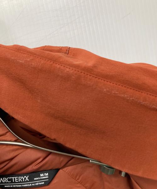 ARC'TERYX（アークテリクス）ARC'TERYX (アークテリクス) エプシロン ダウン フーディ/Epsilon Down Hoody  オレンジ サイズ:M/Mの古着・服飾アイテム
