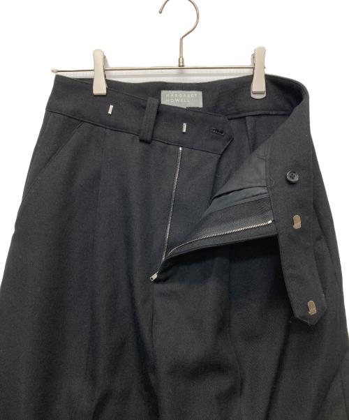 MARGARET HOWELL（マーガレットハウエル）MARGARET HOWELL (マーガレットハウエル) WOOL GABARDINE TROUSERS ブラック サイズ:2の古着・服飾アイテム
