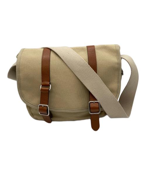 TOUT Y EST（トゥティエ）TOUT Y EST (トゥティエ) SAC BOUT SMALL カーキの古着・服飾アイテム