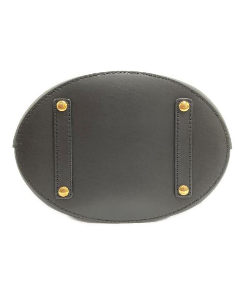 BURBERRY（バーバリー）BURBERRY (バーバリー) ミディアムバケットショルダーバッグ ブラックの古着・服飾アイテム