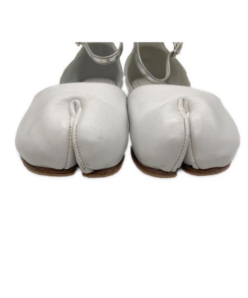 Maison Margiela（メゾンマルジェラ）Maison Margiela (メゾンマルジェラ) 足袋サンダル/S58WZ0017 ホワイト サイズ:37 1/2の古着・服飾アイテム