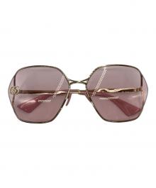 GUCCI（グッチ）の古着「サングラス/GG0818SA/Thin Gold TONE METAL Graphic Oversize 」｜ピンク