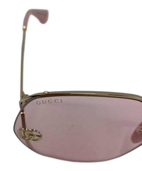 GUCCI（グッチ）GUCCI (グッチ) サングラス/GG0818SA/Thin Gold TONE METAL Graphic Oversize  ピンク サイズ:63□17-140の古着・服飾アイテム