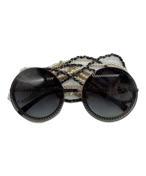 CHANEL（シャネル）CHANEL (シャネル) ココマークチェーン付サングラス ブラック×ゴールド サイズ:58□18 135の古着・服飾アイテム