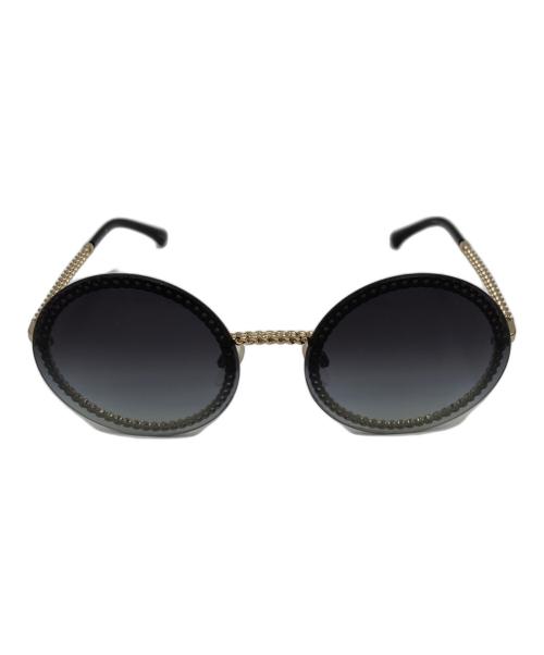 CHANEL（シャネル）CHANEL (シャネル) ココマークチェーン付サングラス ブラック×ゴールド サイズ:58□18 135の古着・服飾アイテム